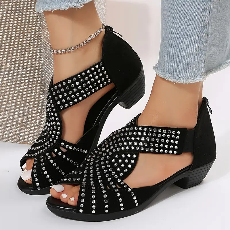 Nuevas sandalias de diamantes de verano