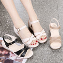 Sandalias de plataforma con intersecciones